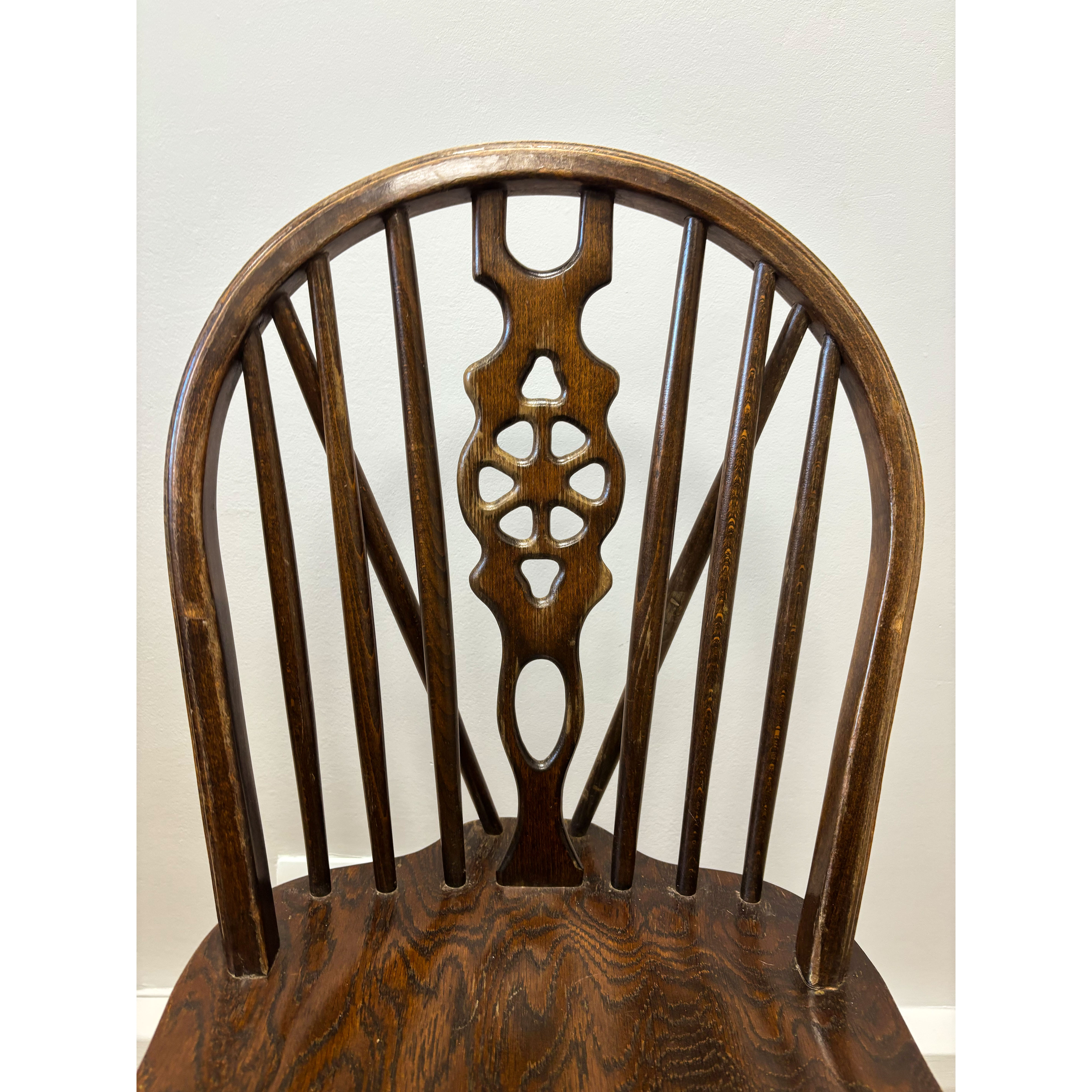 Vintage Romanian Wheelback Windsor Dining Chairs (Set of 4)